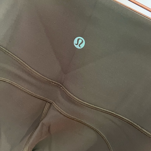 3/4 length Lululemon leggings in khaki - Picture 3 of 4